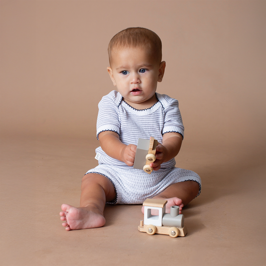 Paty Knit Short Sleeve Baby Bodysuit – Classic Lap Shoulder Onesie in Solid Colors